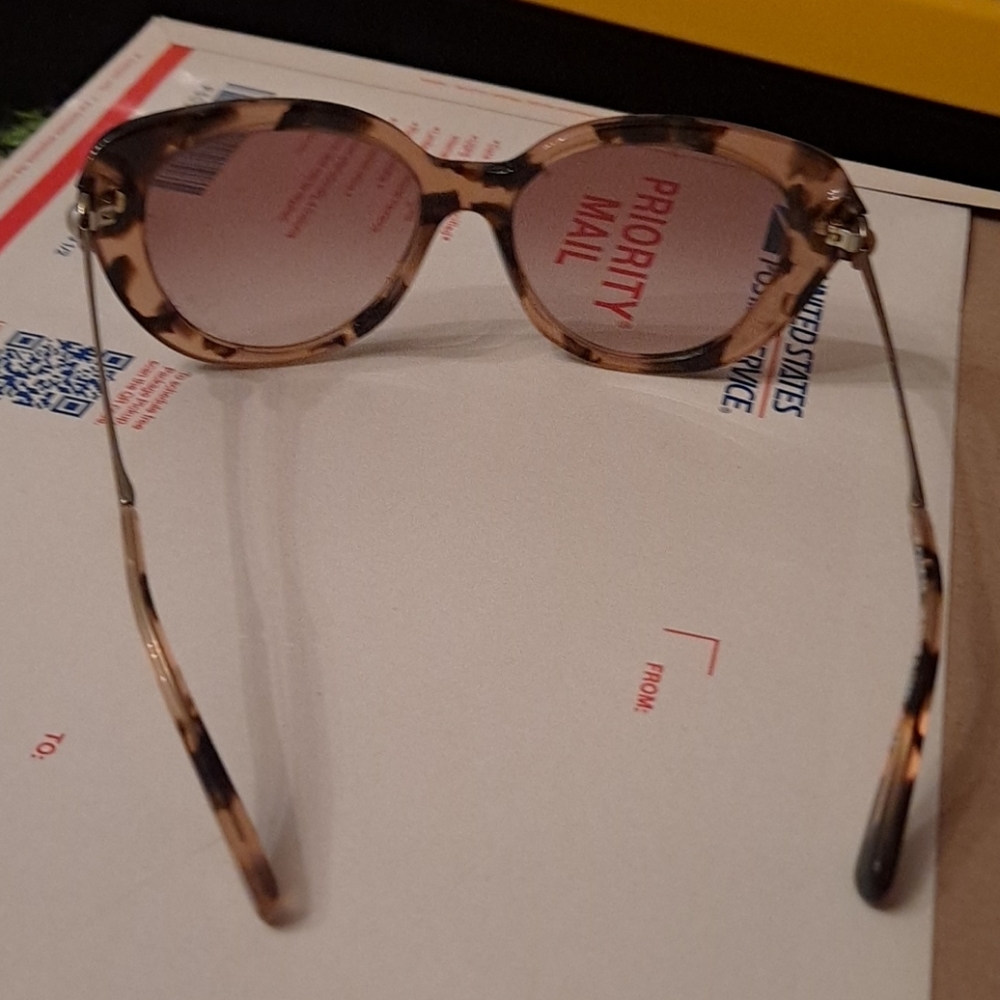 Coach pink tortoise cat eye glasses - Picture 4 of 4